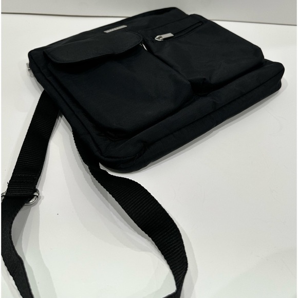 π€π€ Canyon Crossbody Bag β Black with Sand Liningπ€π€ - Picture 4 of 13